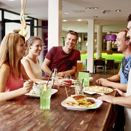 إكسبلورر نوشفانشتاين