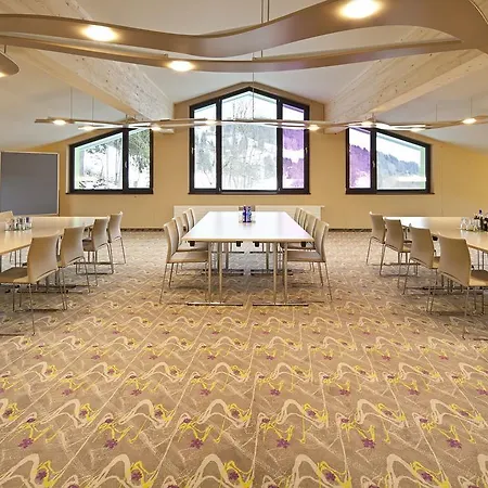 إكسبلورر نوشفانشتاين فندق