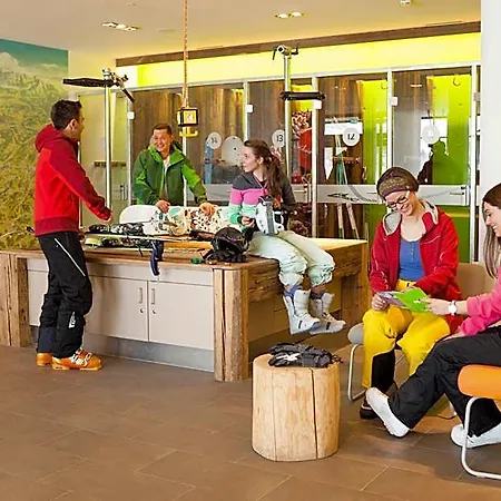 Explorer Neuschwanstein 4*