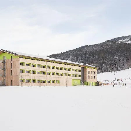 Explorer Neuschwanstein Hotel